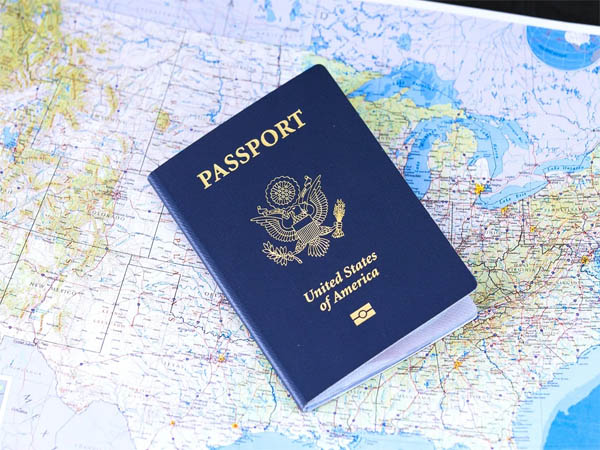 Xin visa Mỹ diện đi công tác có phải phỏng vấn không?
