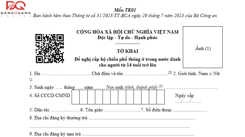 Tờ khai đề nghị cấp hộ chiếu (theo mẫu TK01).