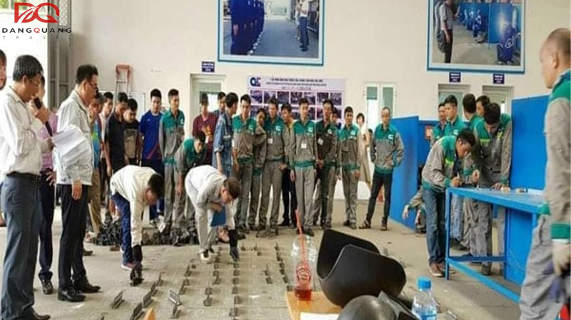 Điều kiện, Thủ tục hồ sơ và chi phí visa E7 Hàn Quốc 2026 10 Điều kiện, Thủ tục hồ sơ và chi phí visa E7 Hàn Quốc 2026